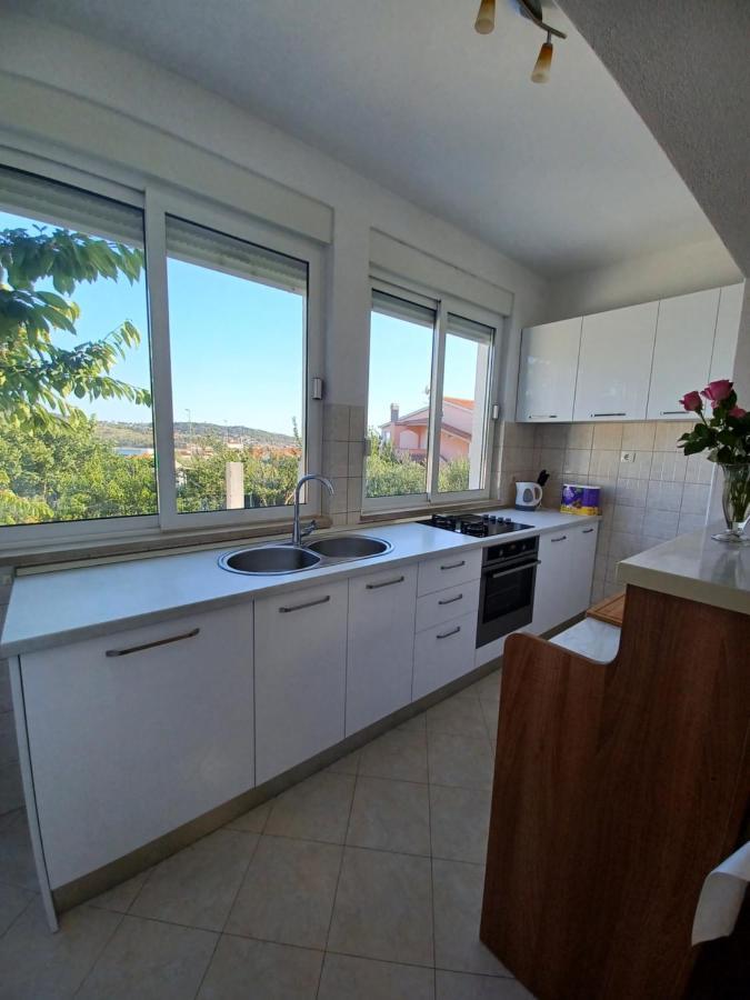 Apartment Mira Trogir Exterior photo