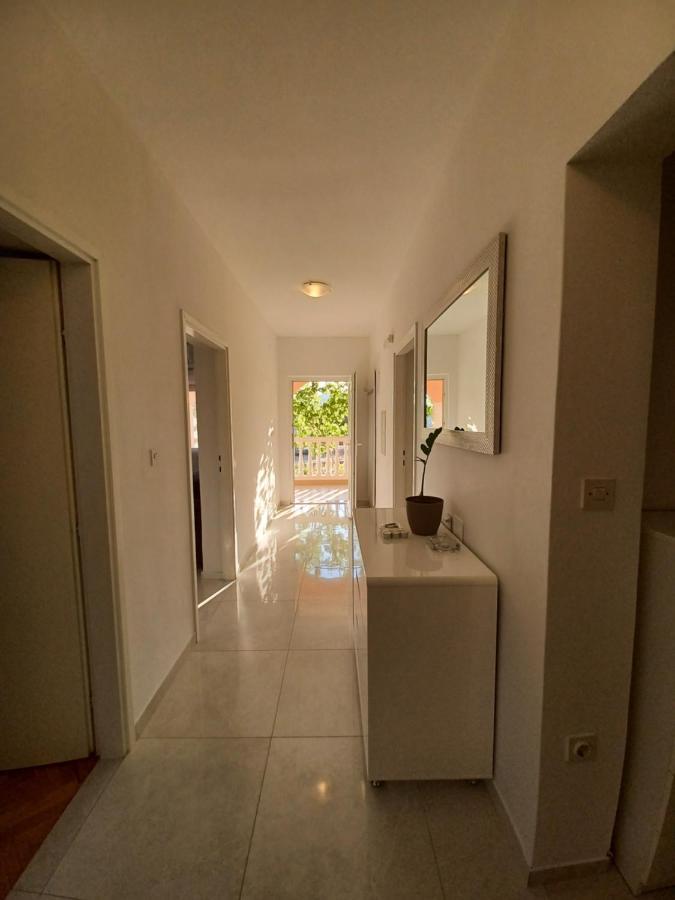 Apartment Mira Trogir Exterior photo