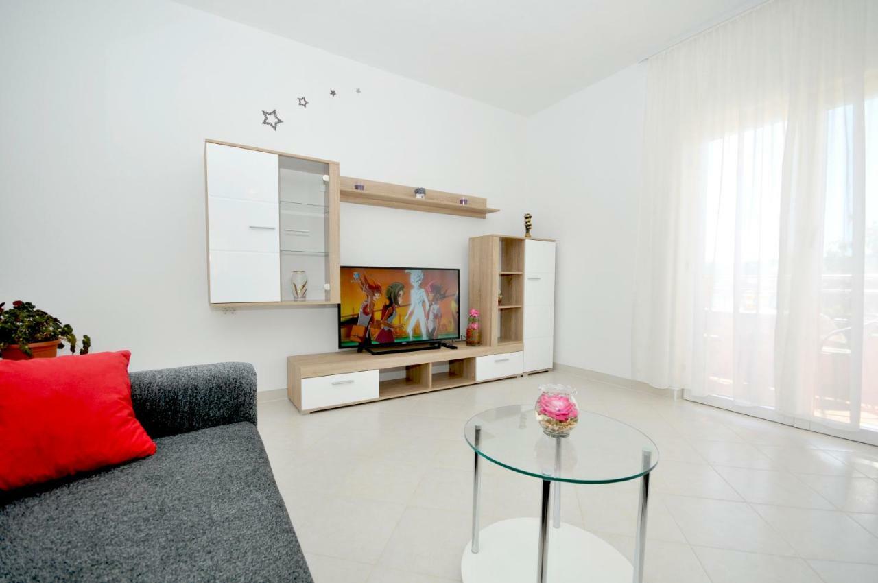 Apartment Mira Trogir Exterior photo