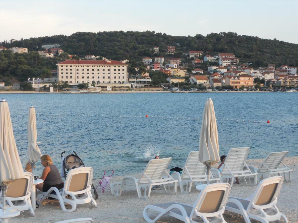 Apartment Mira Trogir Exterior photo