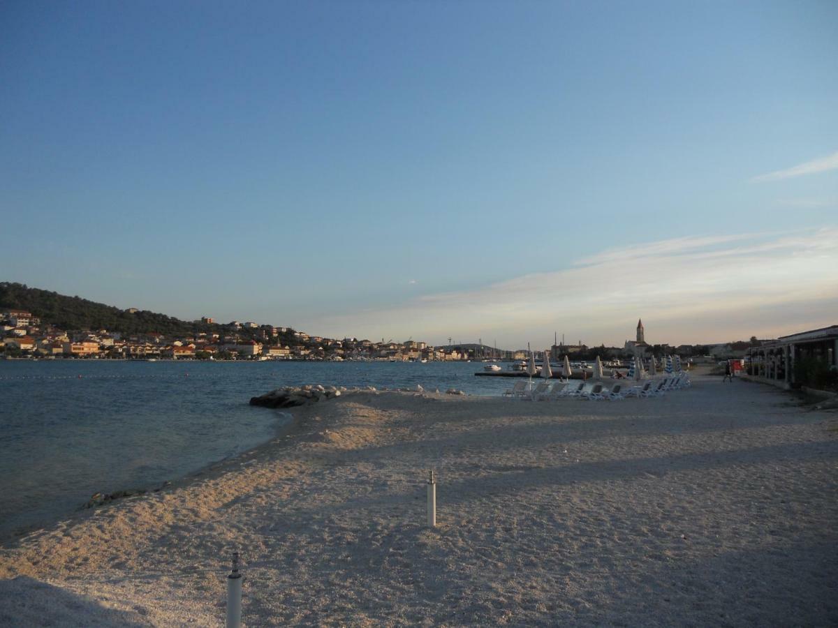 Apartment Mira Trogir Exterior photo